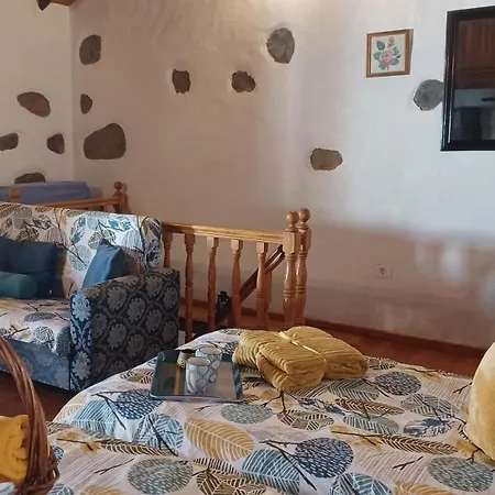 Holiday home Guiniguada